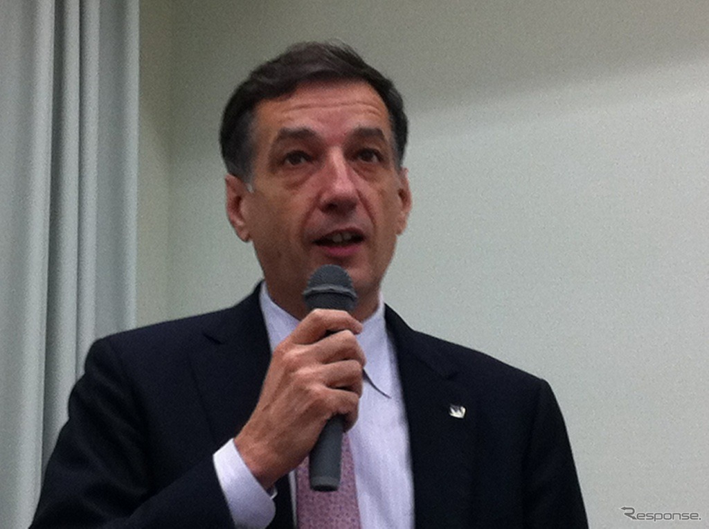 日本ミシュランタイヤのベルナール・デルマス社長