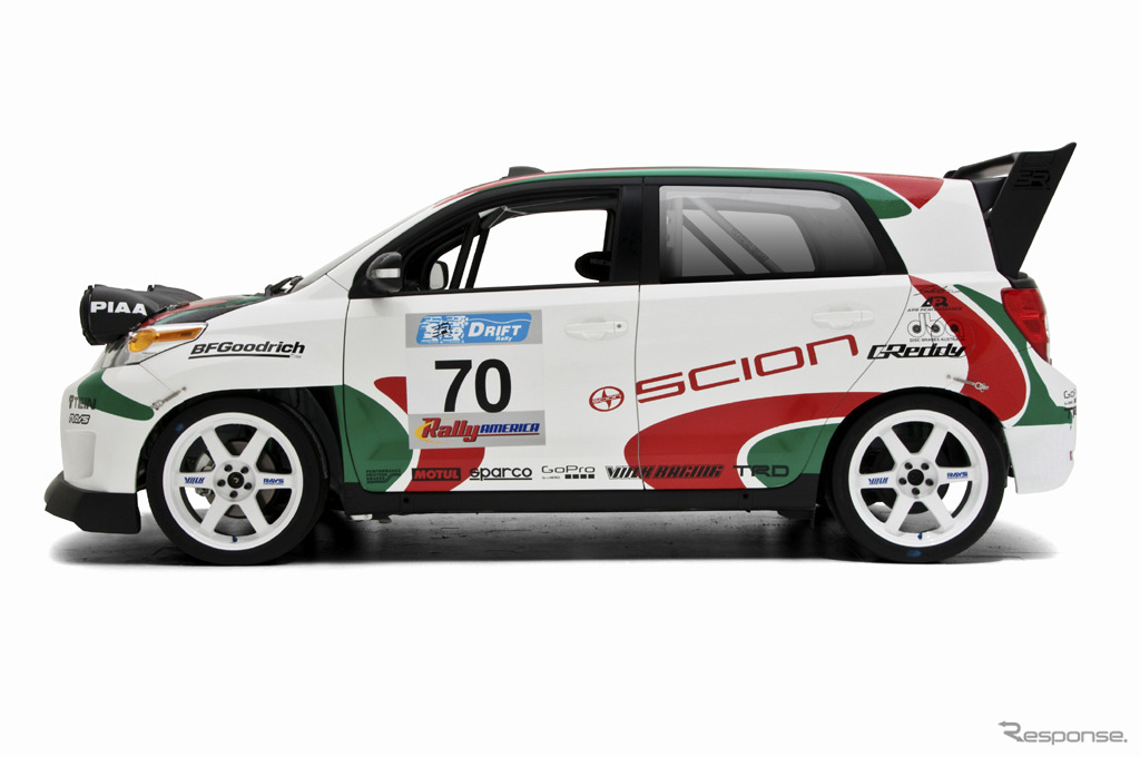 サイオンxD（トヨタ・イスト）のターマックラリー仕様車