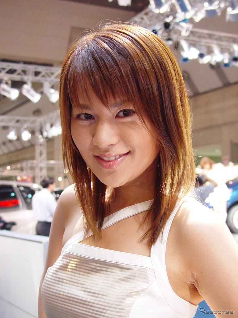 【オートギャラリー2003】トヨタブースの展示は『エスティマ』オンリー