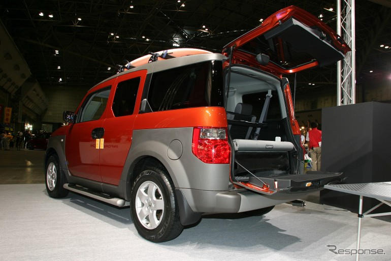 【オートギャラリー2003写真蔵】新型車カスタムぞくぞくのホンダ