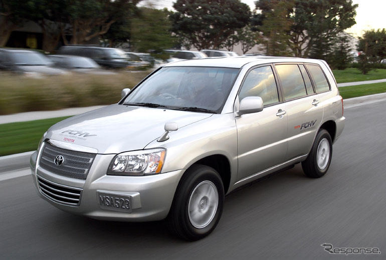 トヨタ、『FCHV』を民間4社と自治体に納車
