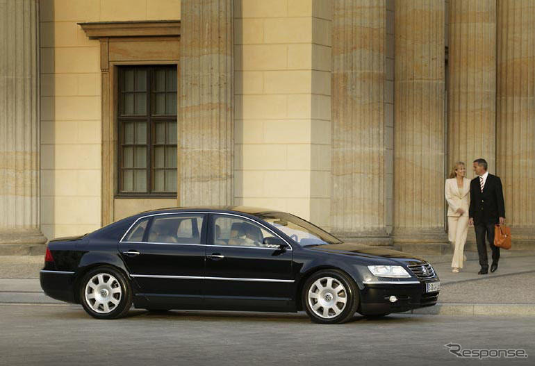 【フランクフルトショー2003出品車】VW『フェートン』ロングホイールベース…頂上へ