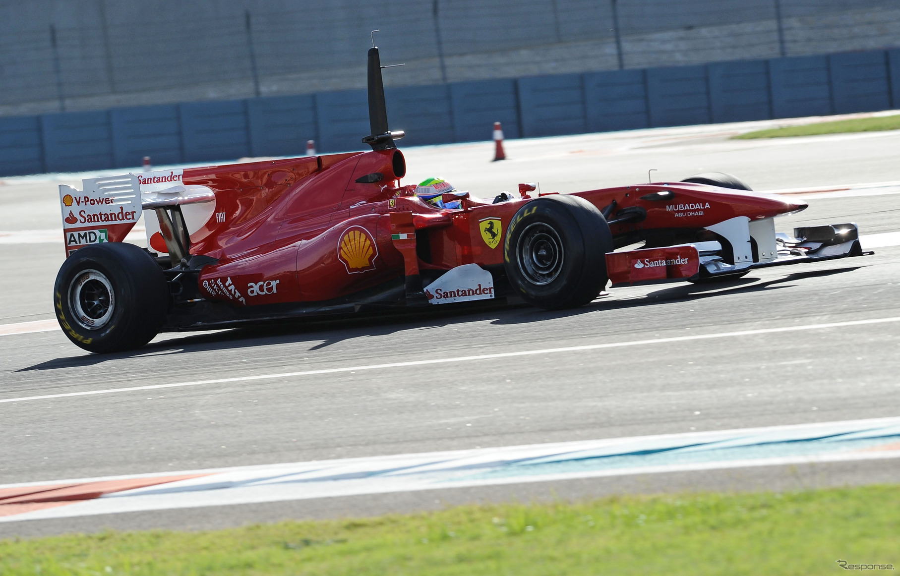 19日にテスト走行がおこなわれた。写真はフェラーリのマッサ