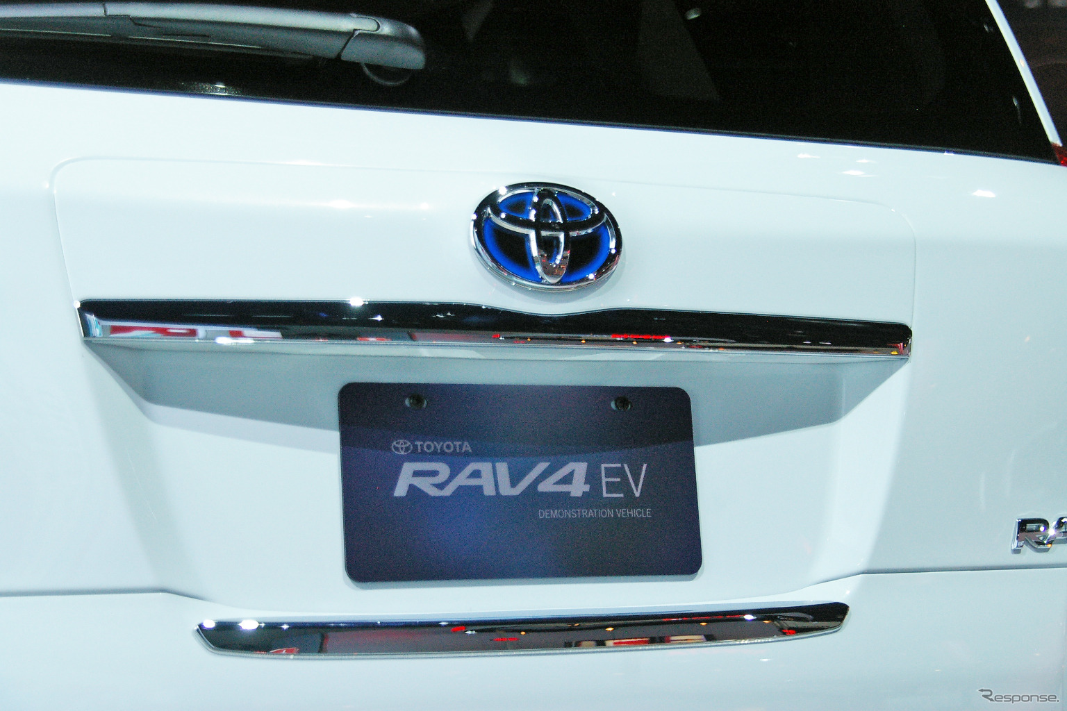 トヨタ RAV4 EV