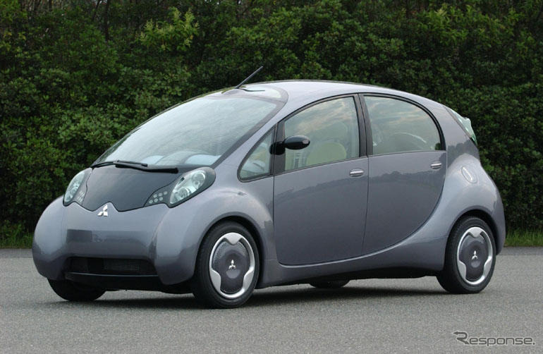 【フランクフルトショー2003出品車】三菱『i』の国内投入は05年