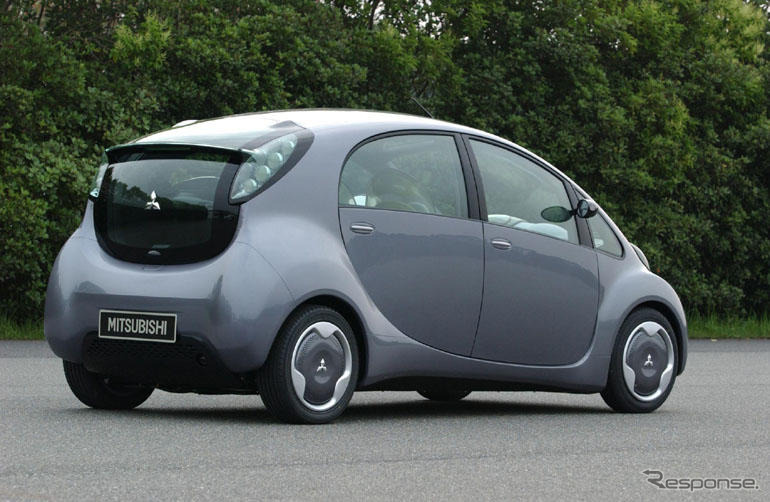 【フランクフルトショー2003出品車】三菱『i』の国内投入は05年