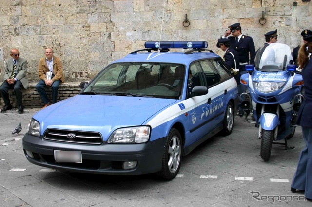 レガシィ・ツーリングワゴンのイタリア国家警察仕様