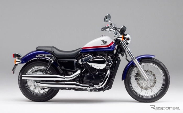 VT750S (パールヘロンブルー)