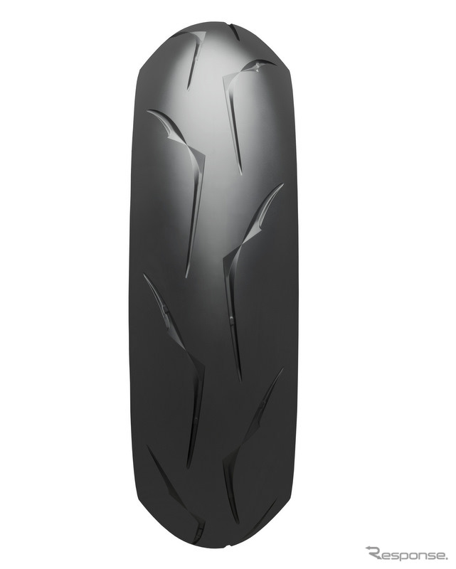 BATTLAX RACING R10