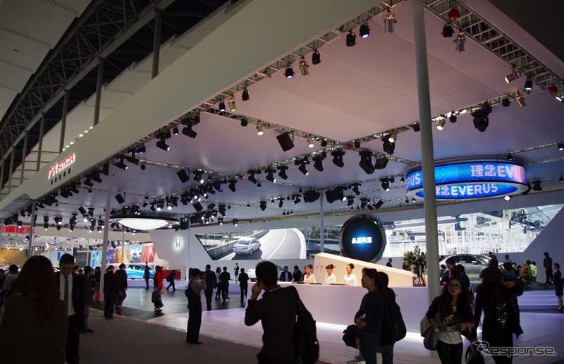 広州モーターショーの広汽ホンダブース
