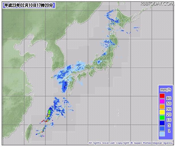 連休中は大荒れの天気の予報、今夜から関東平野部も雪の可能性 気象庁サイトの10日17時20分現在の降雨量。関東にも一部雲がかかってきている