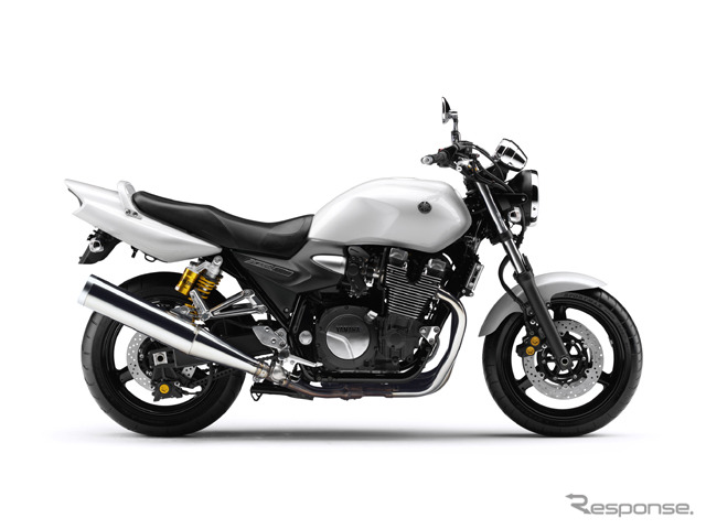 XJR1300 ブルーイッシュホワイトカクテル1