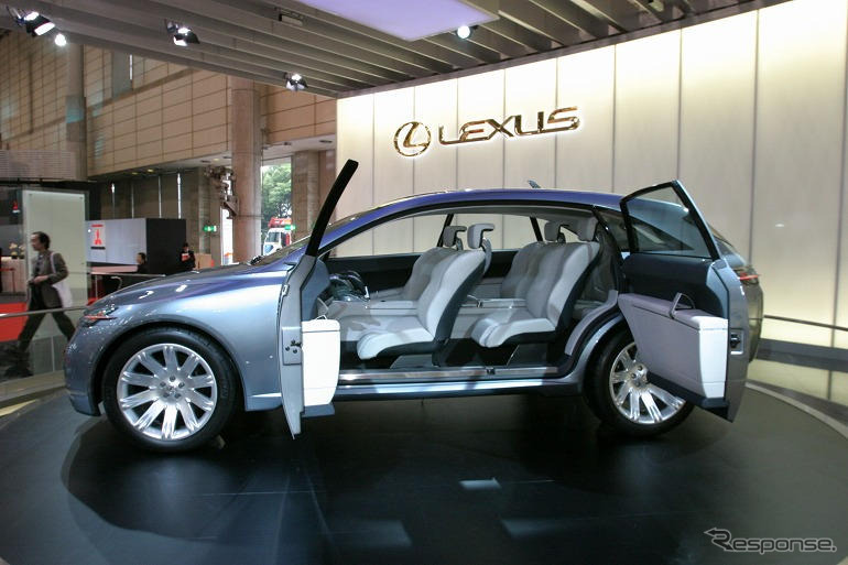 【東京ショー2003速報】ときめきとやすらぎのSUV---レクサス『LF-X』