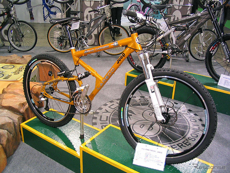 【東京自転車展】手軽に買える高級ブランド……自動車メーカー戦略