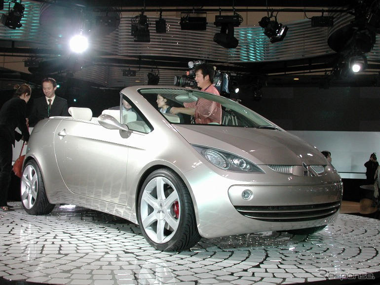 三菱自動車、業績悪化で格付け引き下げへ