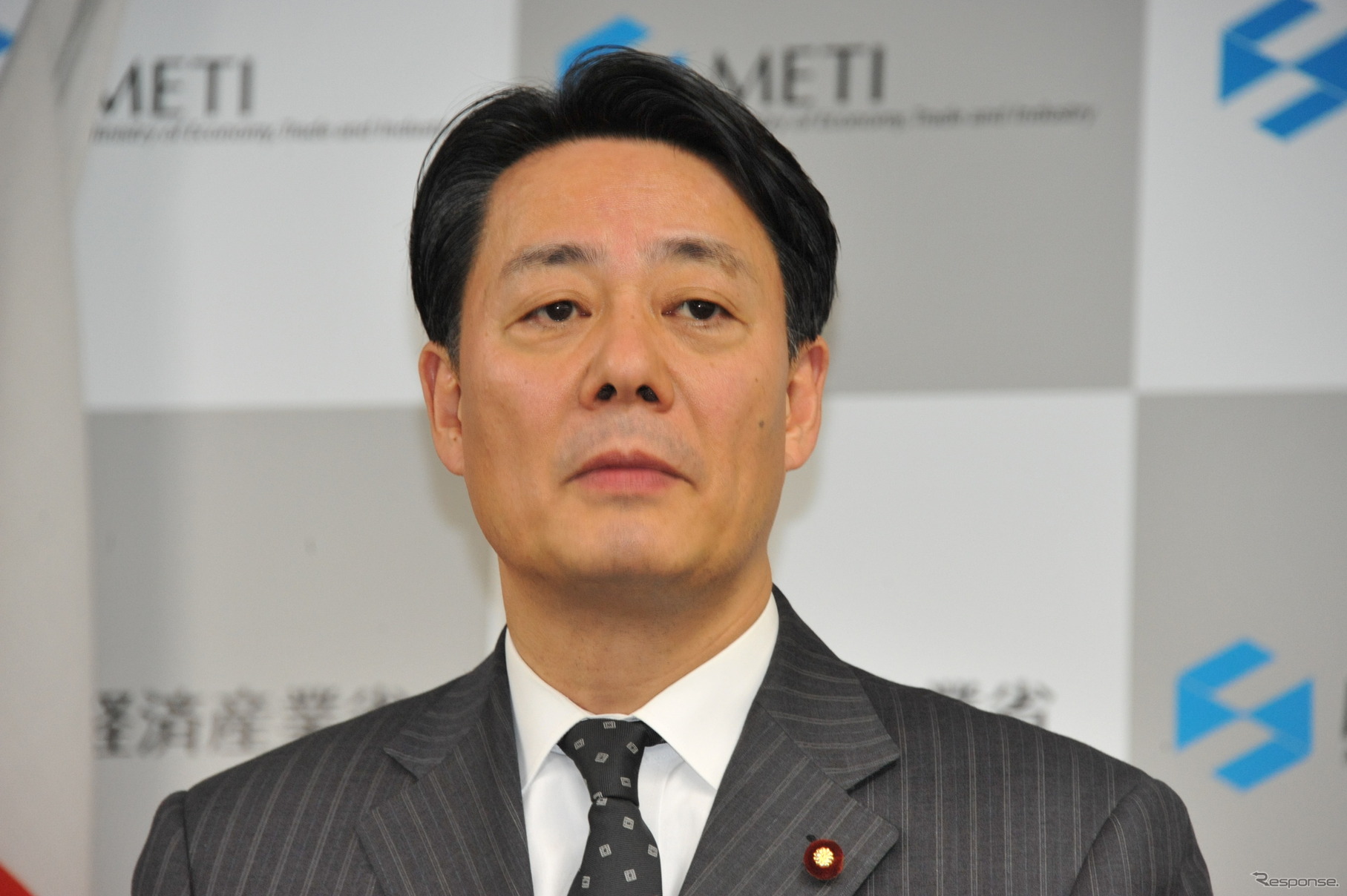 海江田万里原子力経済被害担当相（12日・経産省）
