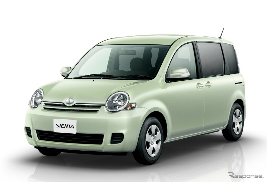 シエンタX（2WD、ライトグリーンメタリック、オプション装着車）