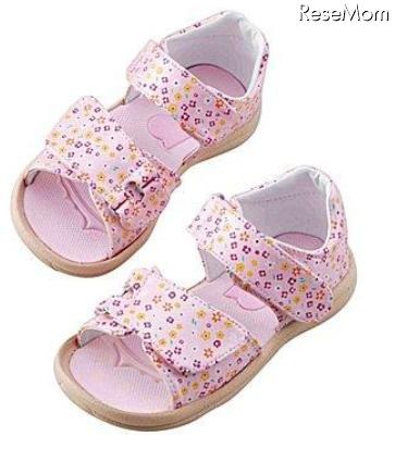 すぐ乾いて滑りにくいウエットスーツ素材の「水あそびサンダル」 サンダル my colors／Girls