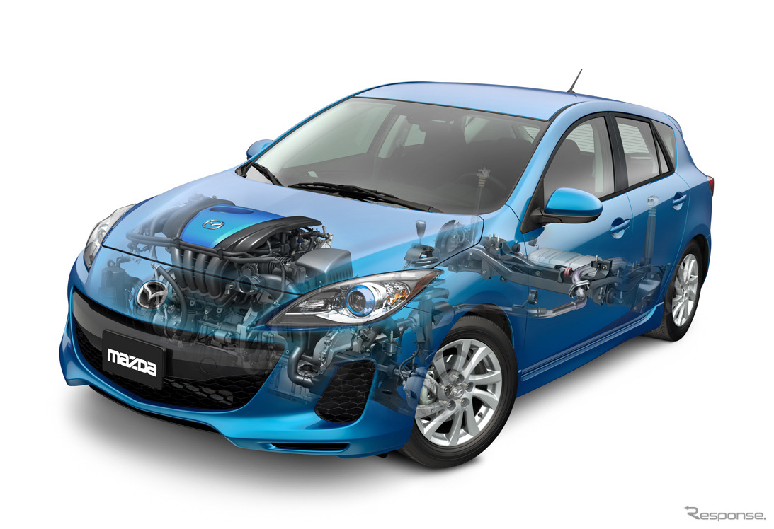 マツダの新エンジンSKYACTIVが搭載されるマツダ3（アクセラ）北米仕様。登場を予告。