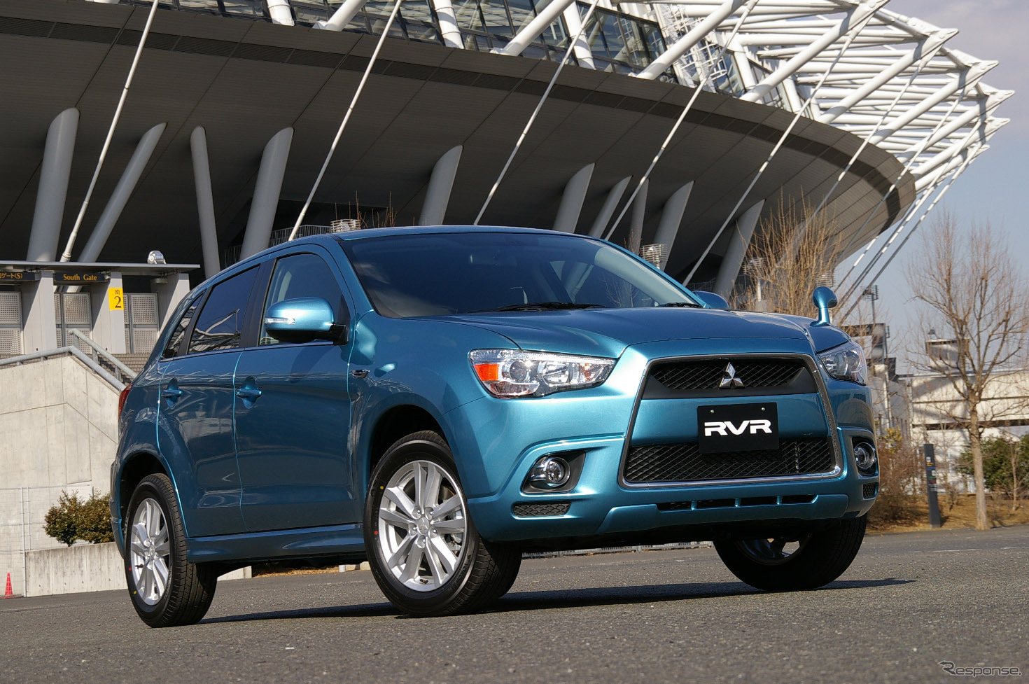 三菱 RVR（海外名：アウトランダースポーツ）