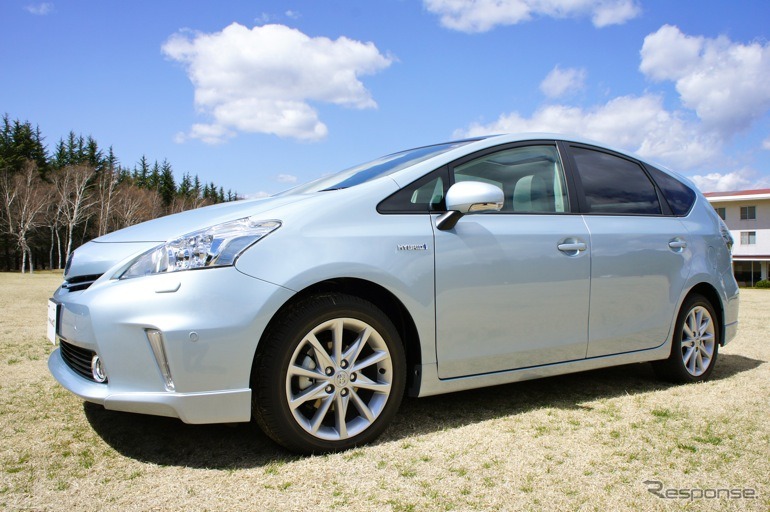 トヨタ・プリウスα