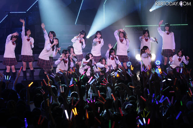 SKE48の第4期生16名が初お披露目……新メンバーはこんな娘たち！ 第4期生16名だけで「会いたかった」を熱唱