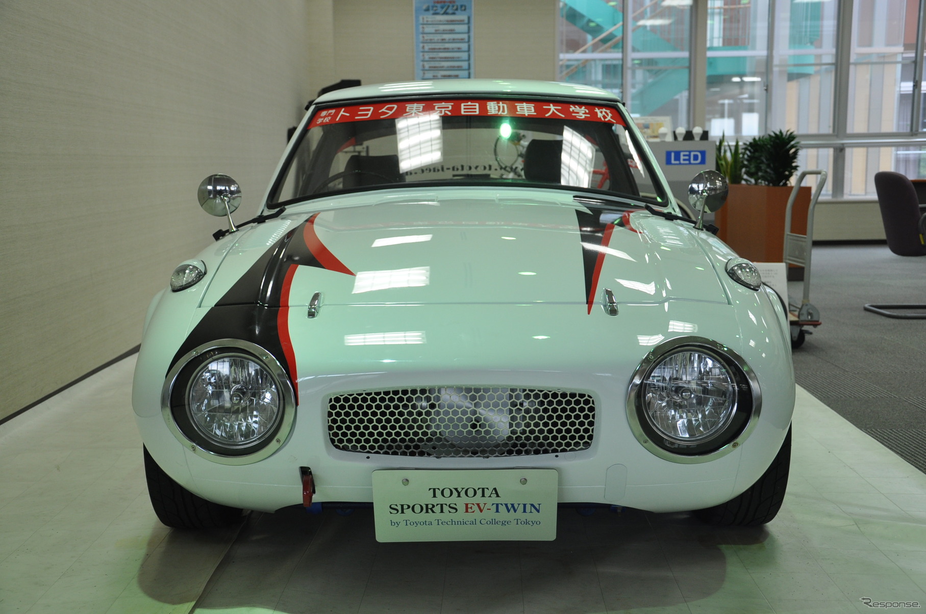トヨタ東京自動車大学校 トヨタ スポーツ800 改造EV 2号車