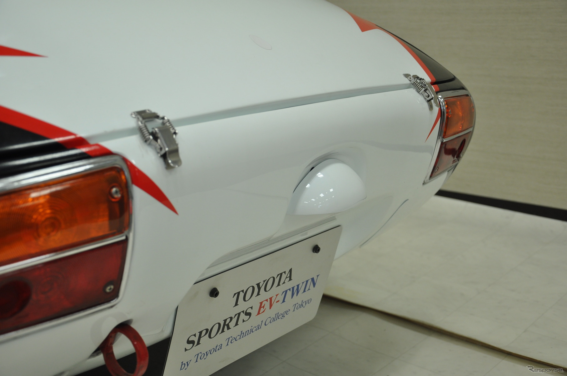 トヨタ東京自動車大学校 トヨタ スポーツ800 改造EV 2号車