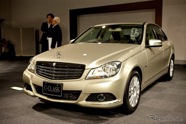 メルセデスベンツCクラス新型、パールベージュ