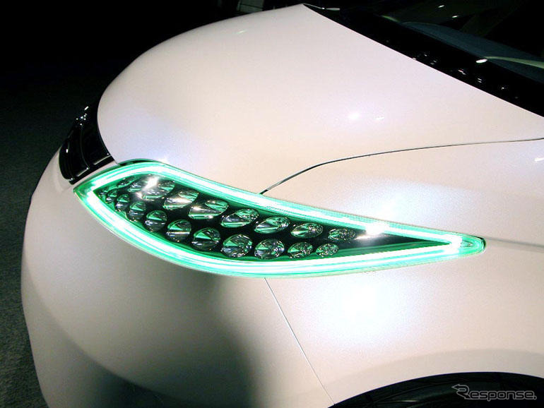 LEDがハイブリッド車の必需品に?---富士経済調査