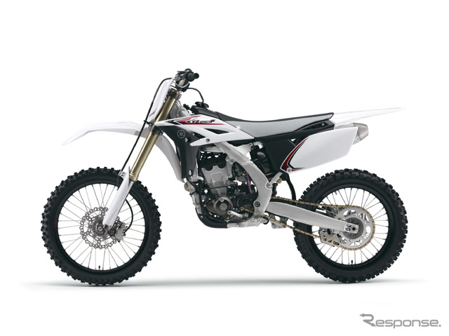 YZ250F パープリッシュホワイトソリッド1