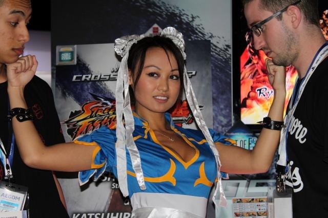 【E3 2011】E3、二日目のコンパニオンを紹介