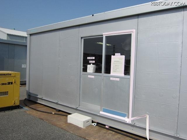 免震重要棟前休憩所外観（5月19日撮影） 