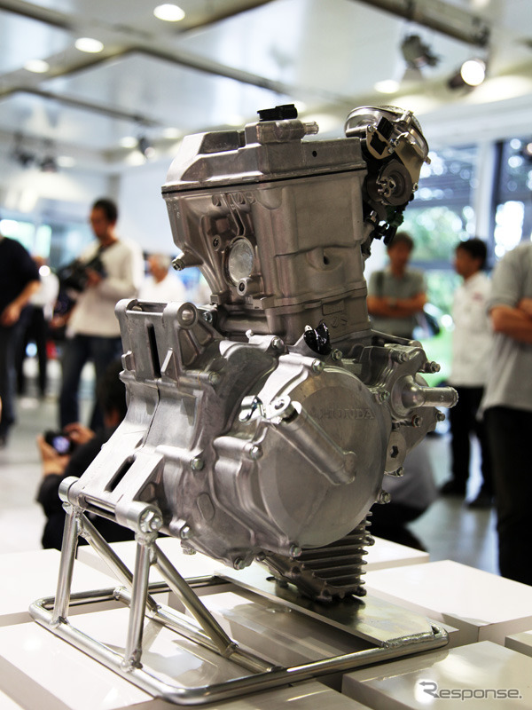 ホンダNSF250R発表