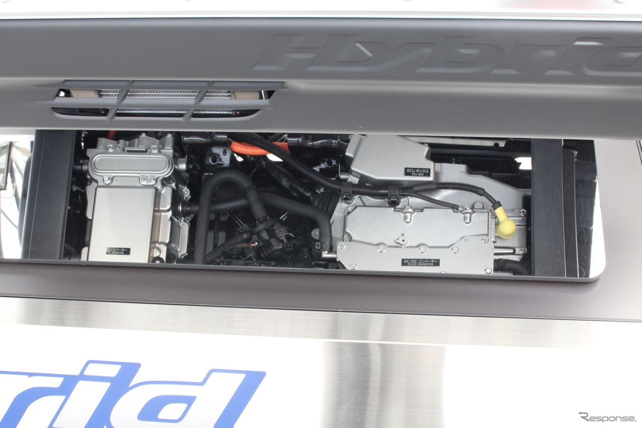 日野デュトロ新型発表
