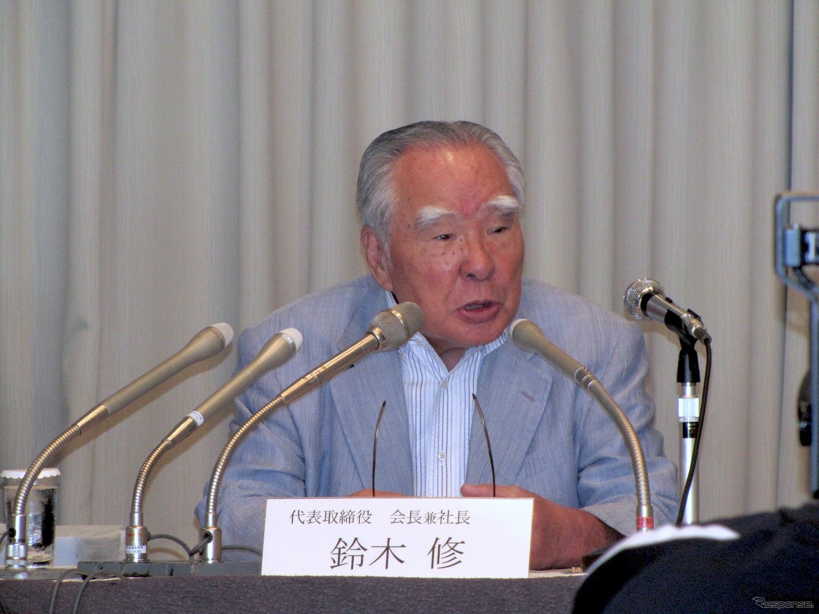 スズキ記者会見