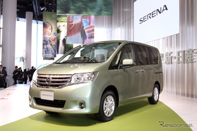 日産セレナ
