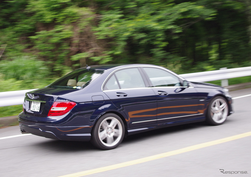 メルセデスベンツ C200ブルーエフィシエンシー アバンギャルド AMGスポーツパッケージ装着車