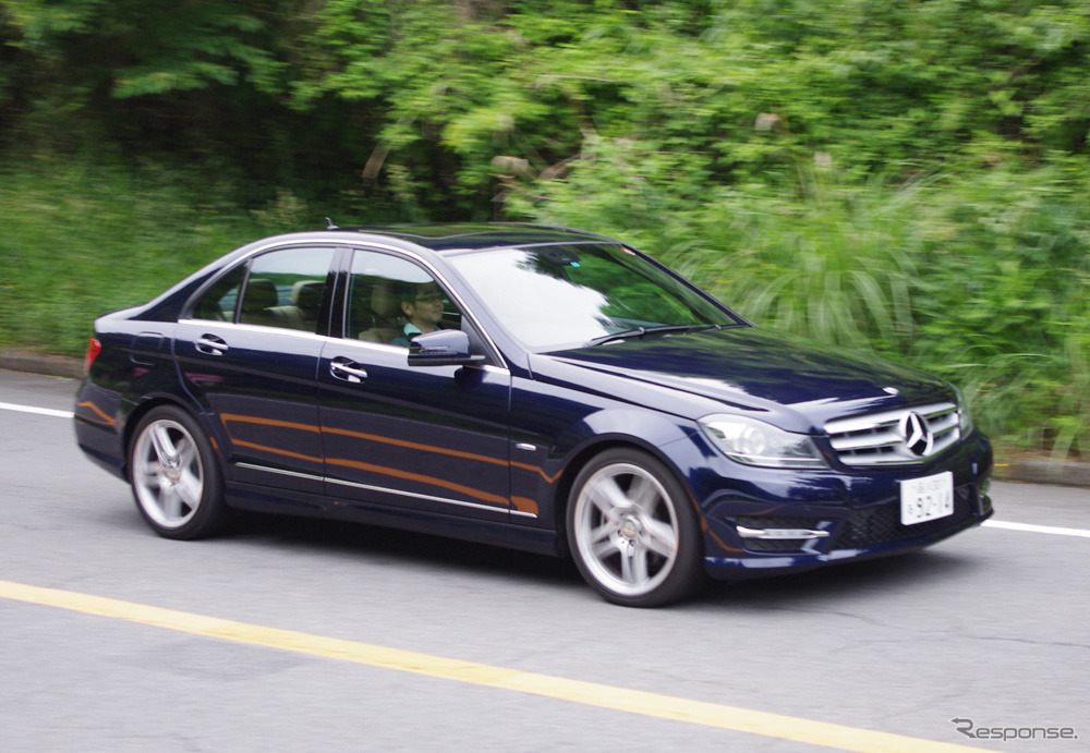 メルセデスベンツ C200ブルーエフィシエンシー アバンギャルド AMGスポーツパッケージ装着車