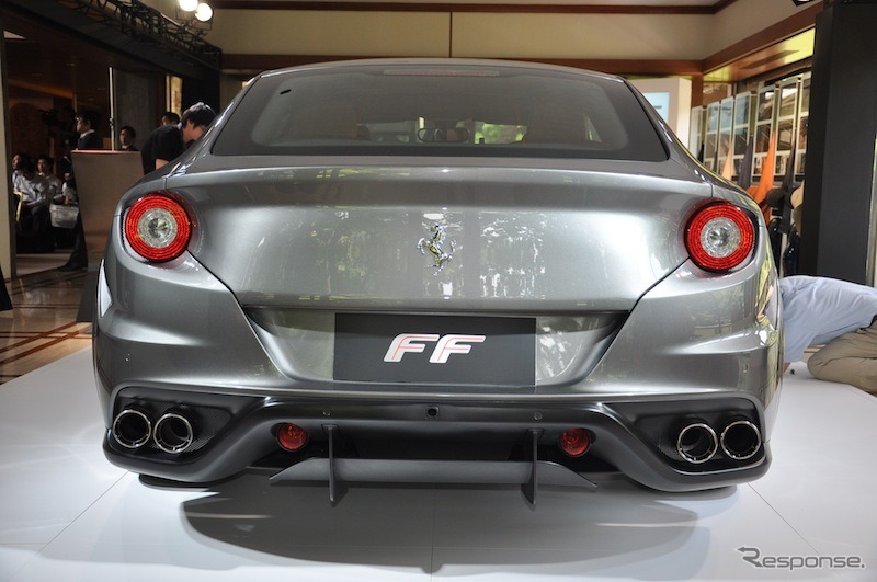 フェラーリFF
