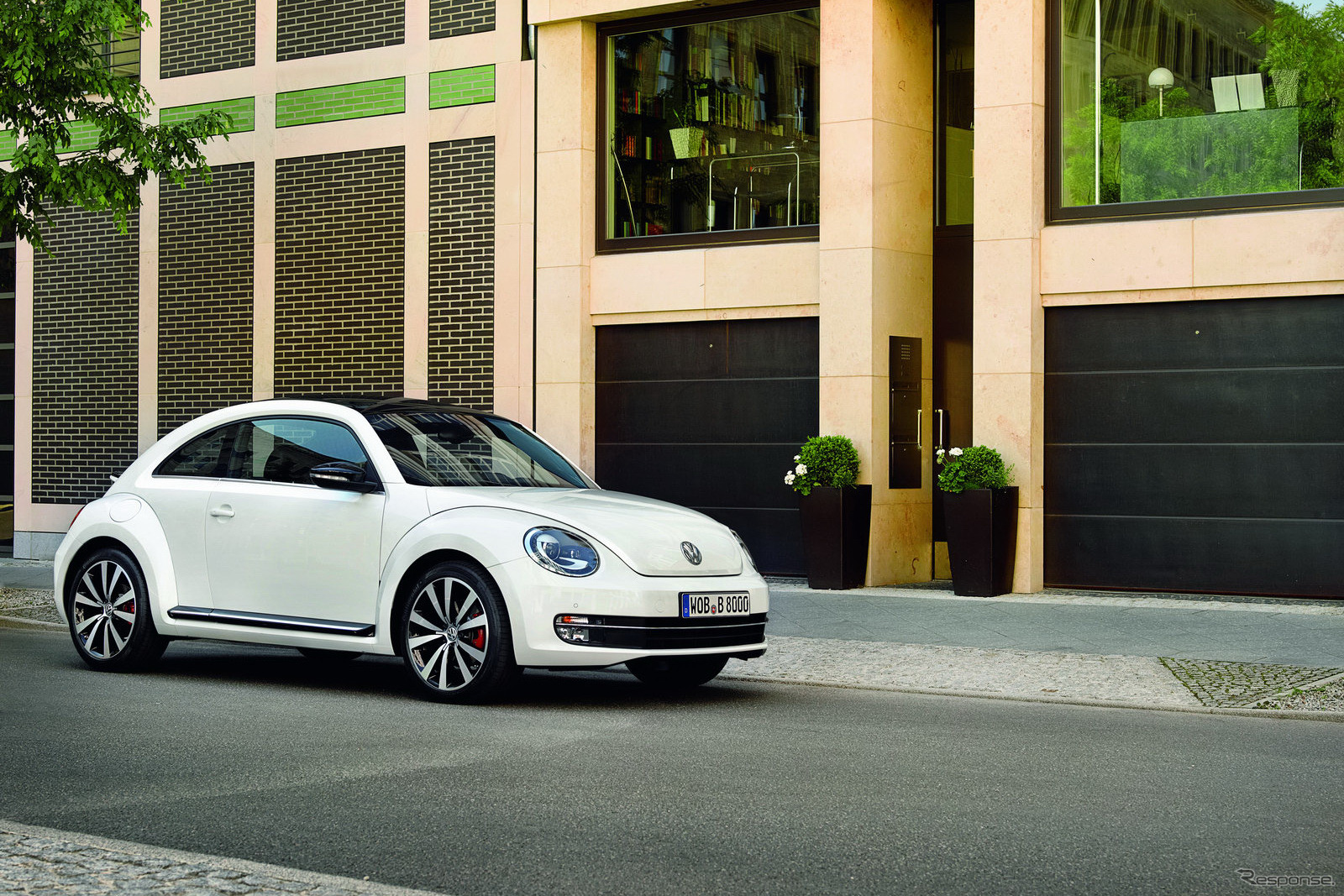 日本導入は2012年初頭のVWザ・ビートル