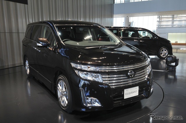日産エルグランド