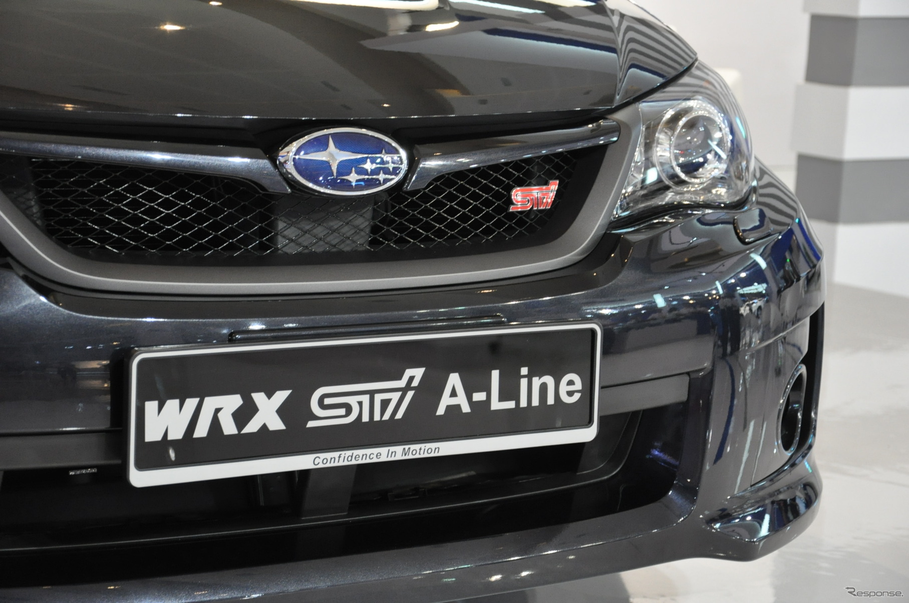 スバル インプレッサWRX STI A-Line（ジャカルタモーターショー11）