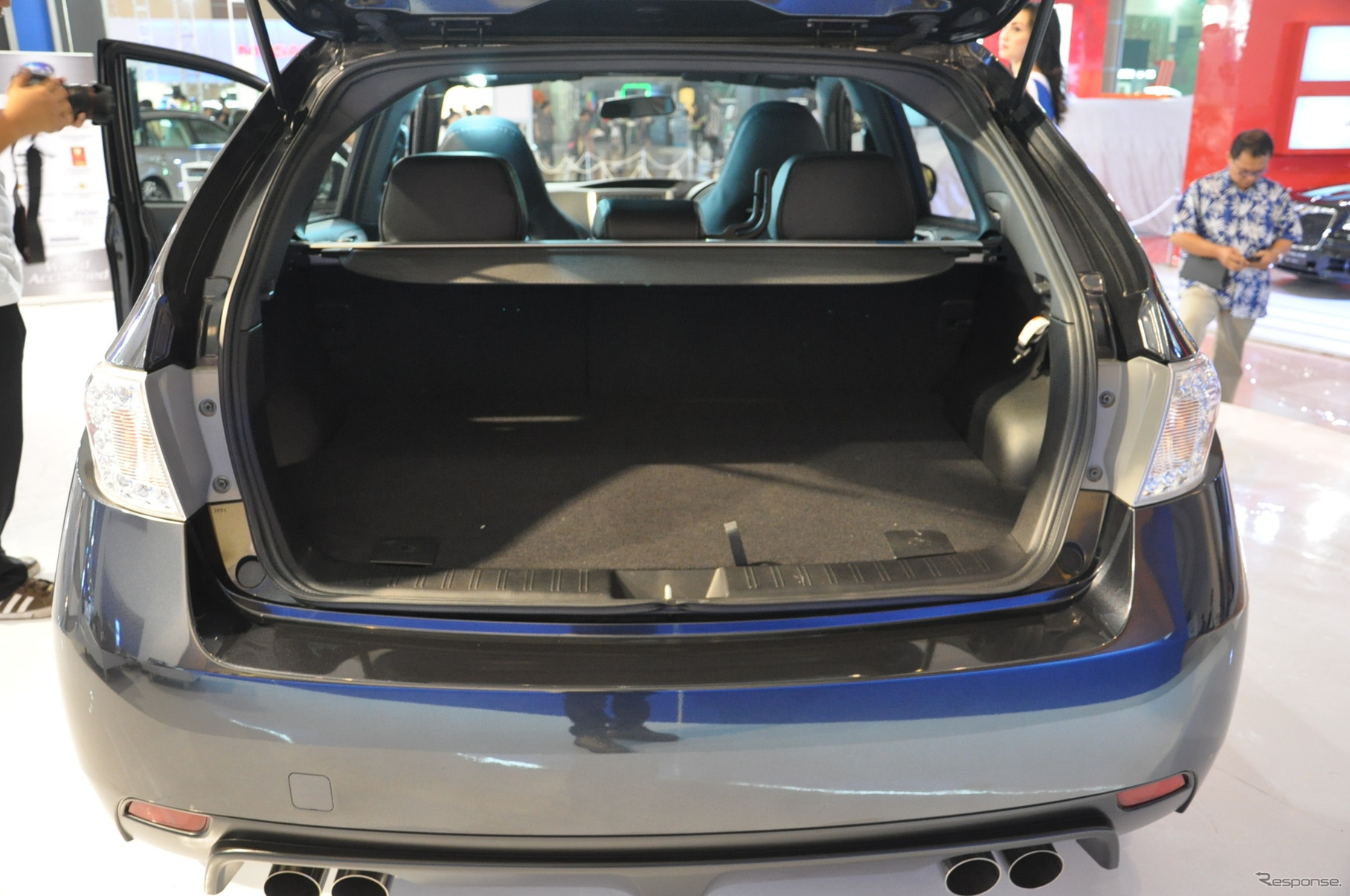 スバル インプレッサWRX STI A-Line（ジャカルタモーターショー11）