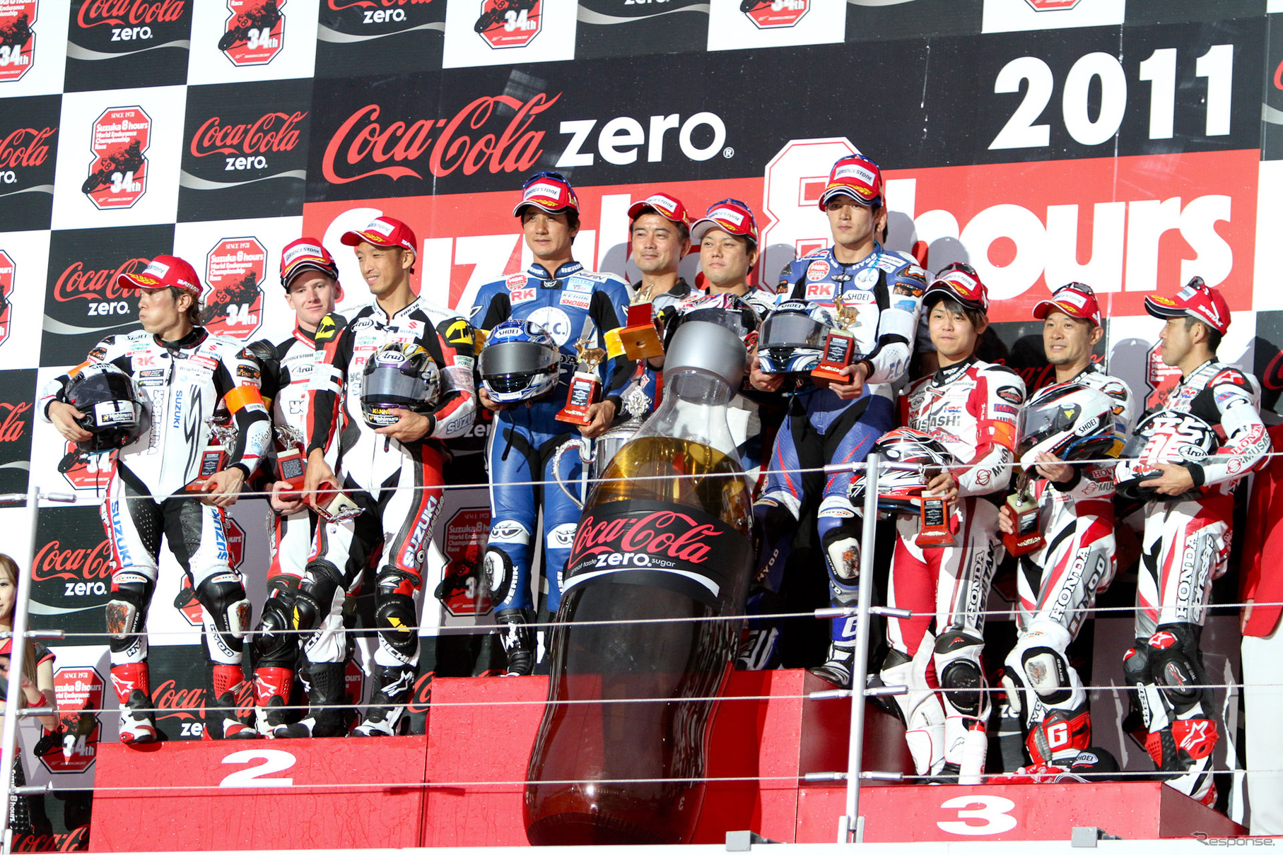 【鈴鹿8耐】写真蔵…上位3チームの走りと表彰台