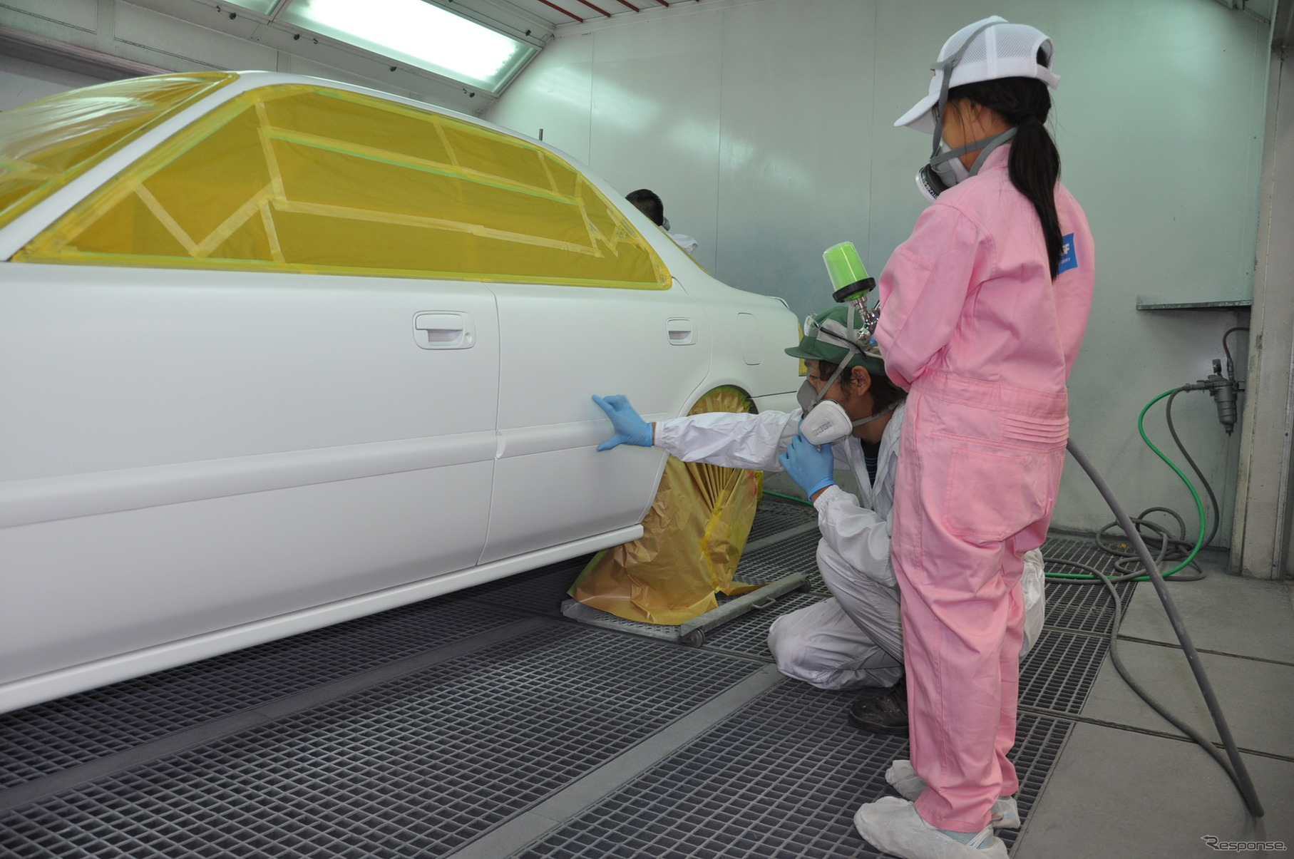 ホンダボディサービス栃木での塗装体験・工場見学のようす