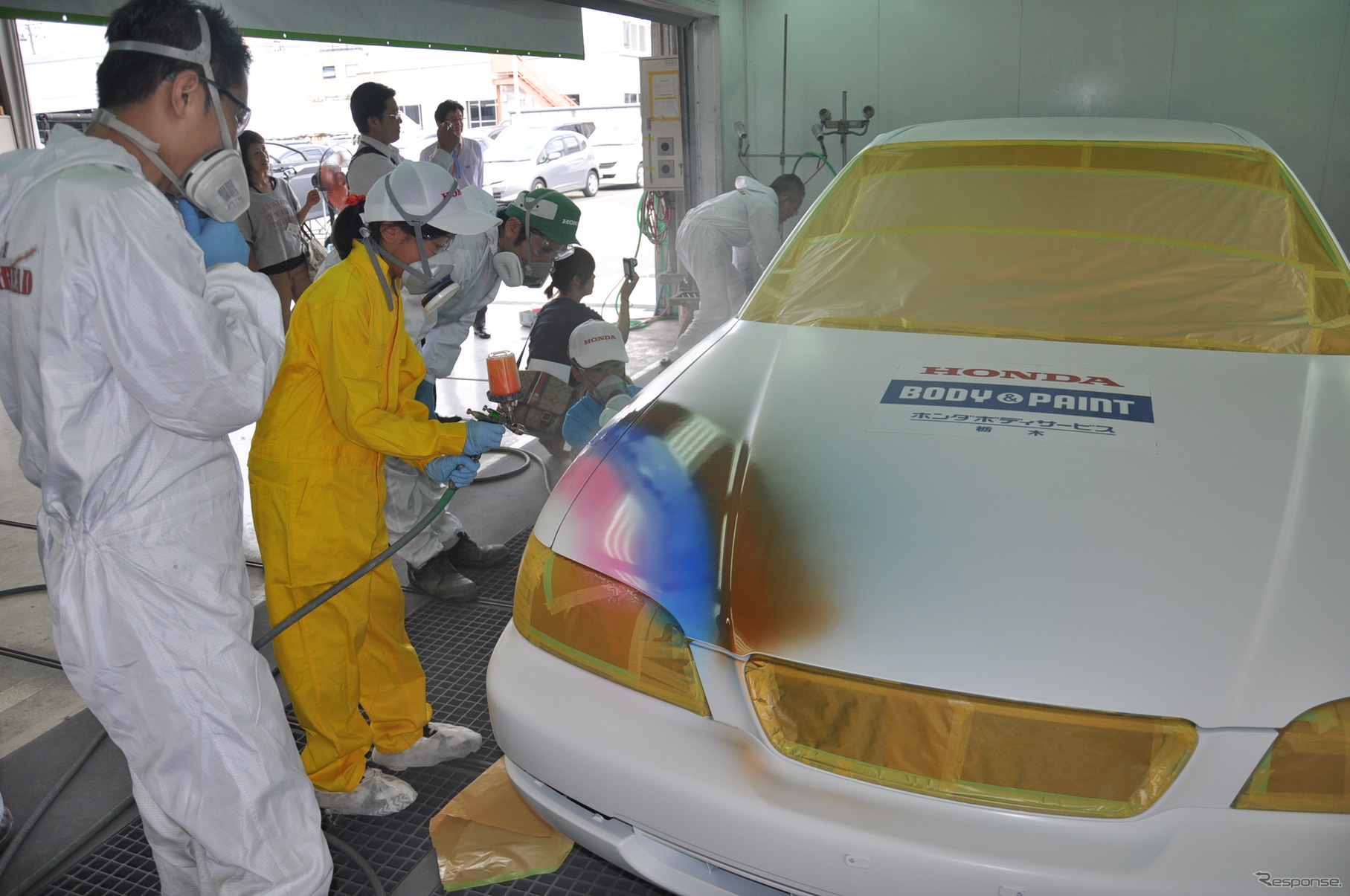 ホンダボディサービス栃木での塗装体験・工場見学のようす