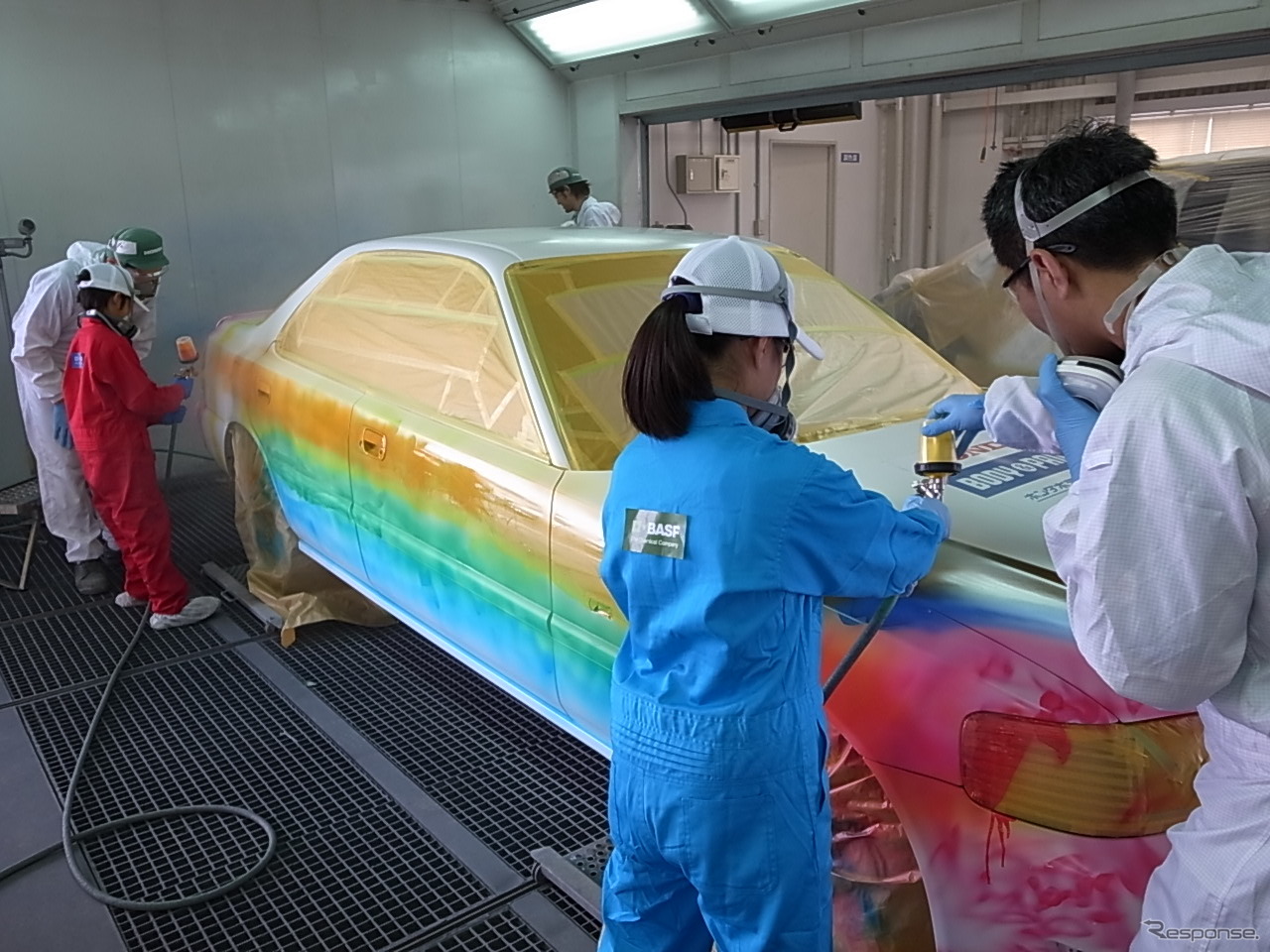 ホンダボディサービス栃木での塗装体験・工場見学のようす