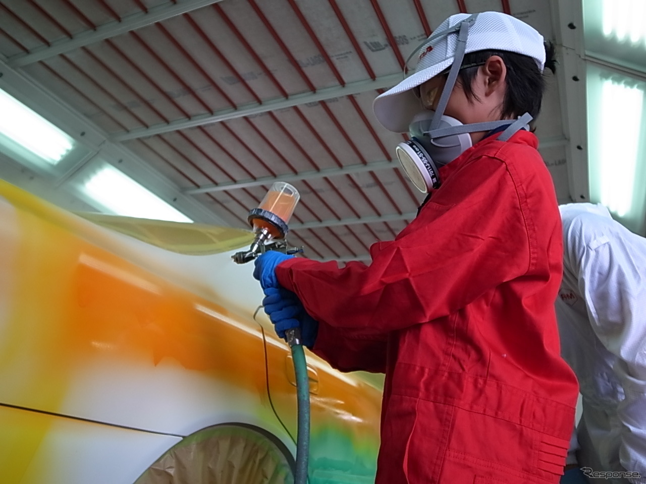 ホンダボディサービス栃木での塗装体験・工場見学のようす