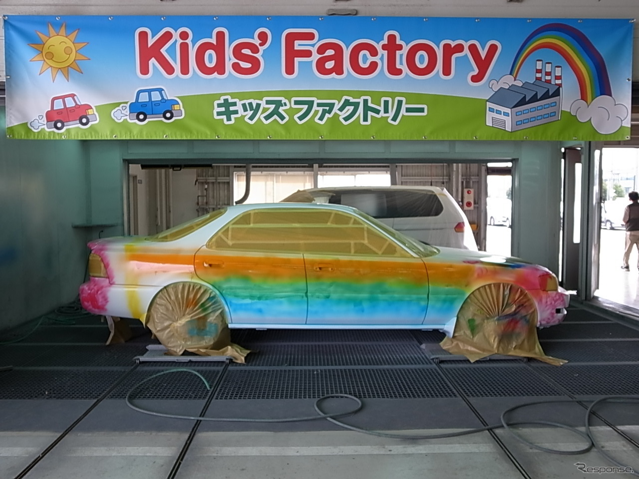 ホンダボディサービス栃木での塗装体験・工場見学のようす